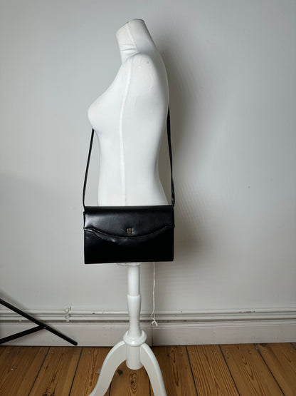 Vintage Givenchy Paris Flap Shoulder Bag Black Leather 4G Logo