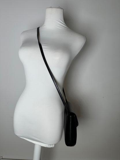 Vintage Givenchy Paris Flap Shoulder Bag Black Leather 4G Logo
