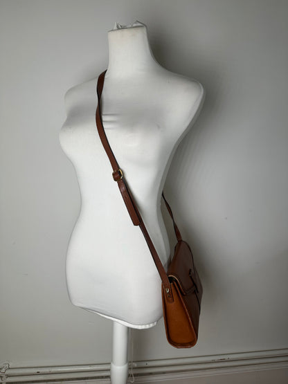 Vintage Burberry Pebbled Leather Crossbody Bag Tan Gold