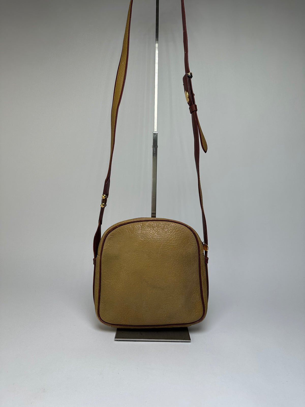 Vintage Cartier Must de Cartier Textured Leather Crossbody Bag Tan Burgundy