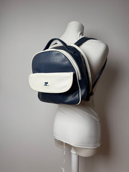 Sac à dos vintage Courreges Paris en cuir bleu marine et blanc