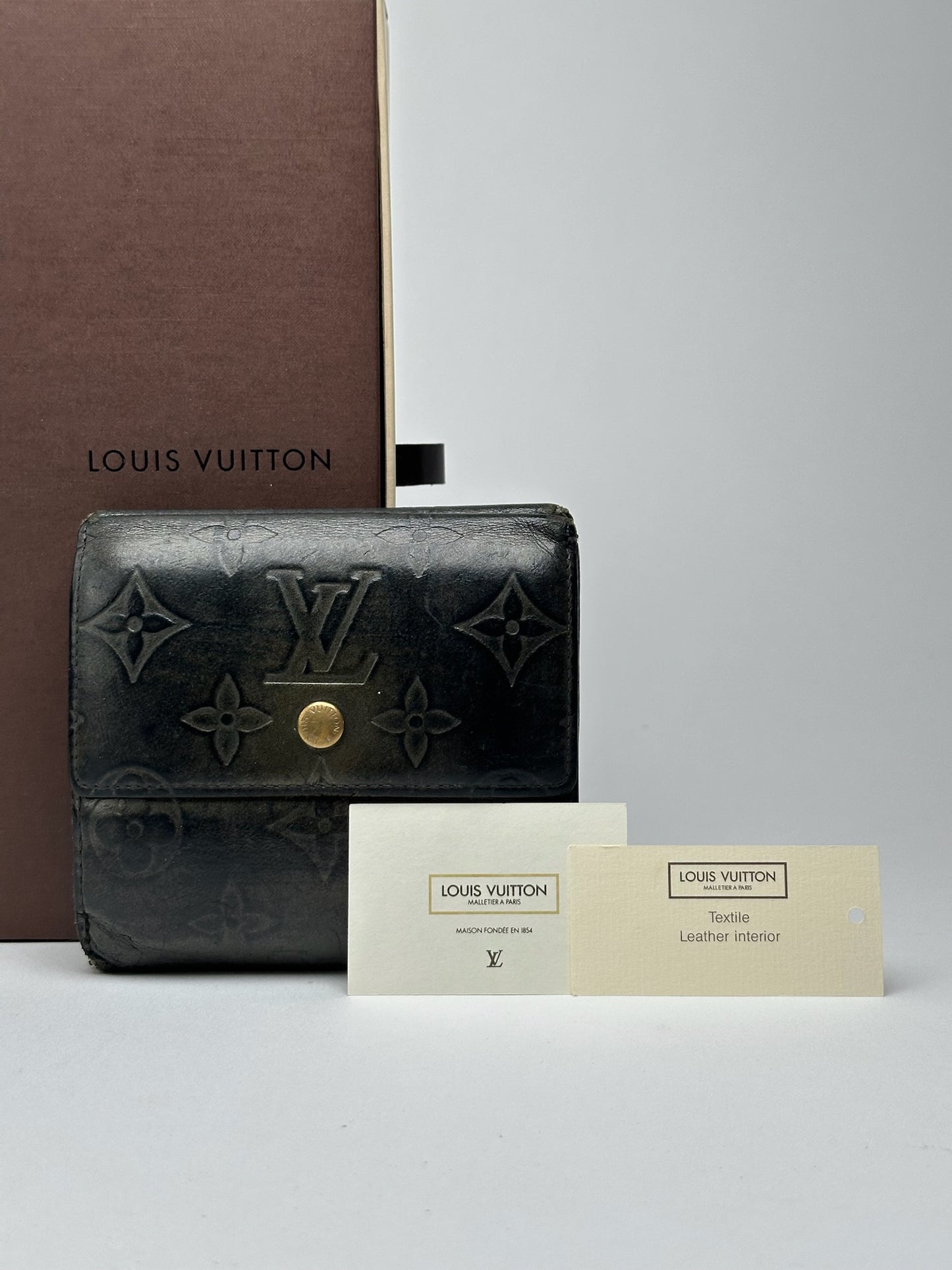 Vintage Louis Vuitton Vernis Leather wallet black