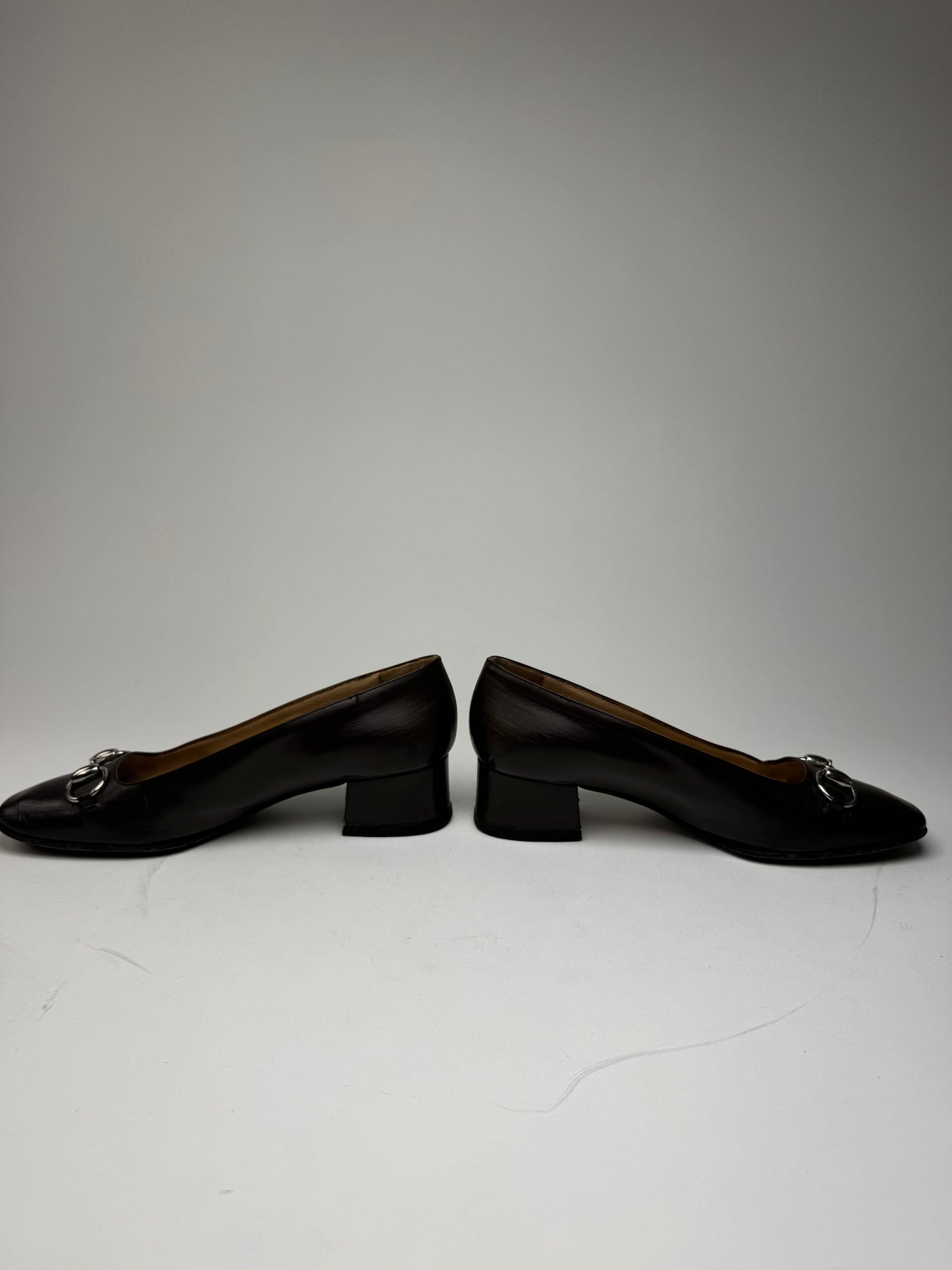 Vintage Gucci Horsebit Patent Leather Pumps Brown 37C