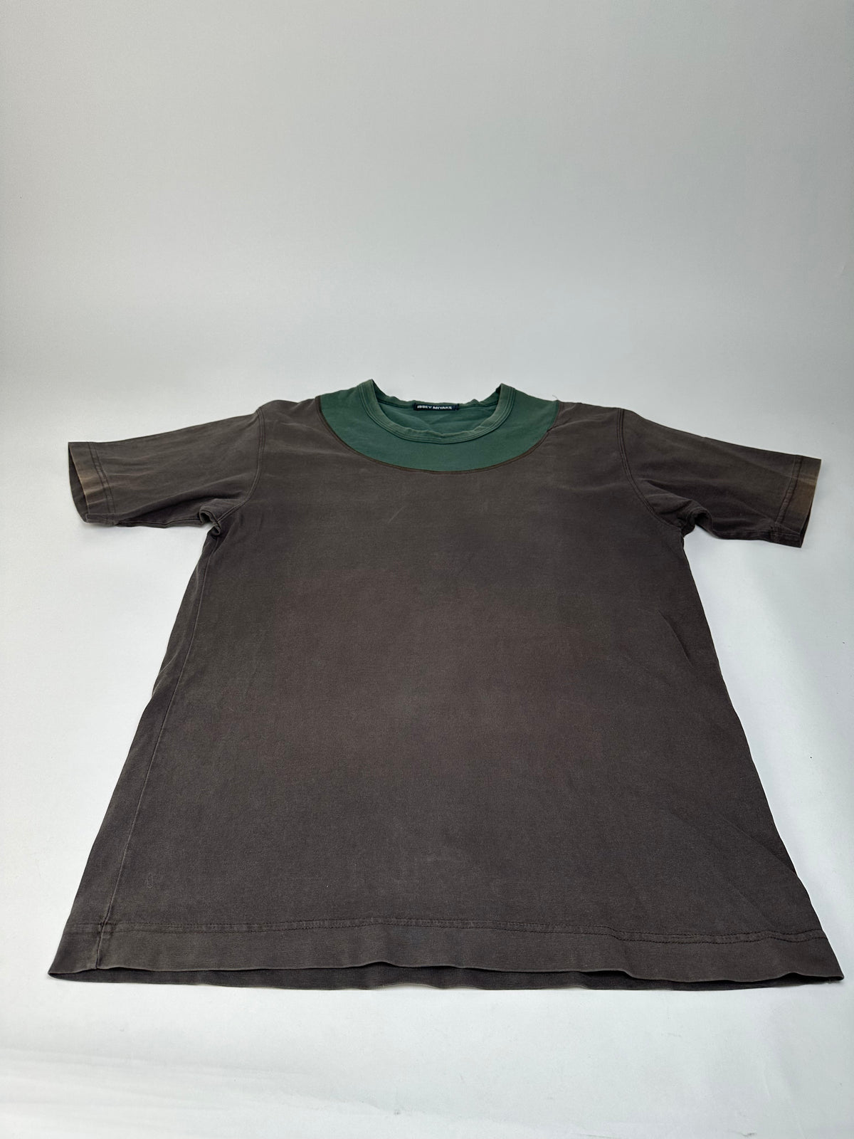 Vintage Issey Miyake Cotton Blend T-Shirt Dark Brown Olive L
