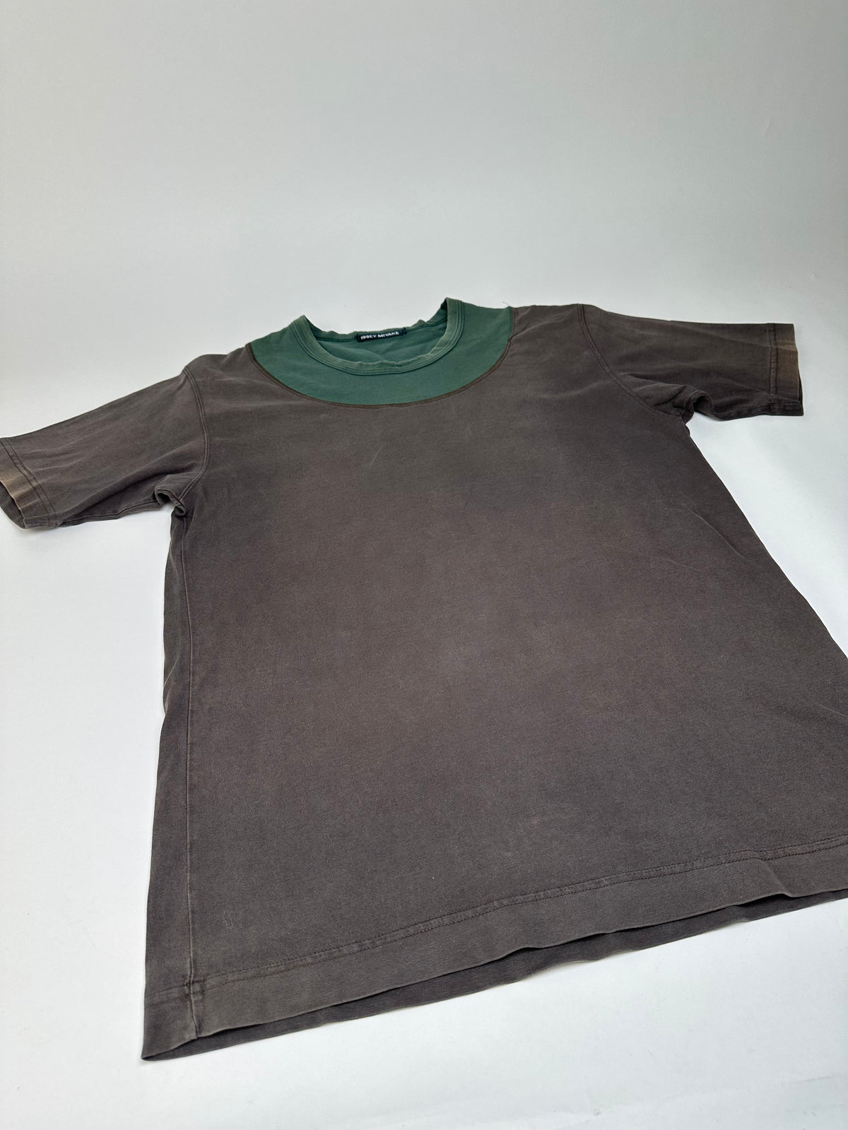 Vintage Issey Miyake Cotton Blend T-Shirt Dark Brown Olive L