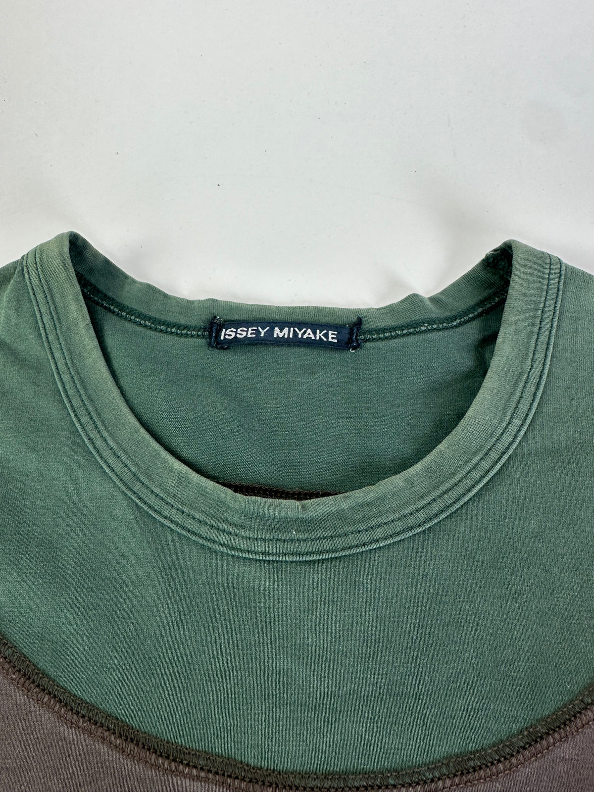 Vintage Issey Miyake Cotton Blend T-Shirt Dark Brown Olive L
