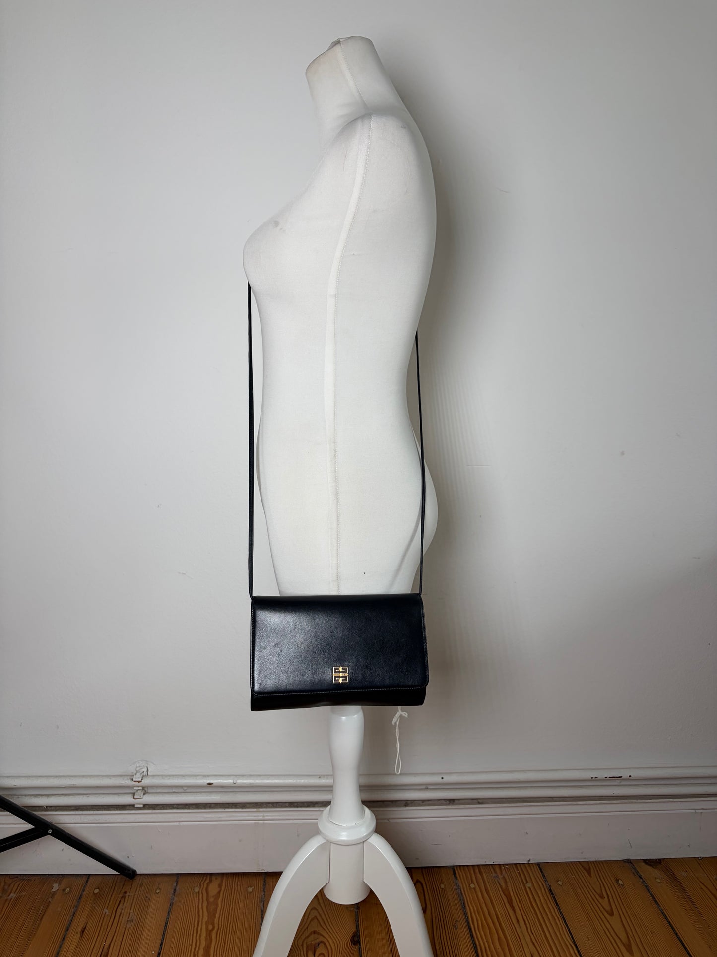 Vintage Givenchy Leather Shoulder Bag Black Gold