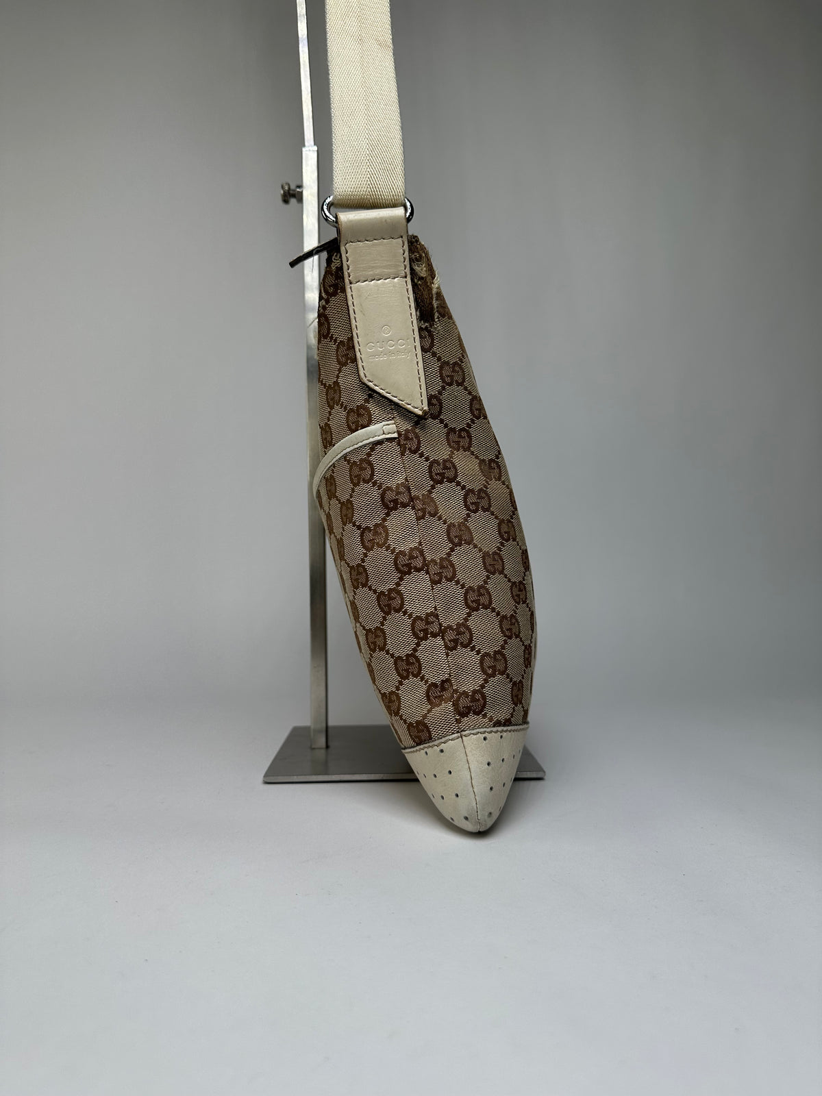 Vintage Gucci GG Monogram Canvas Crossbody Bag Early 2000s Beige Brown