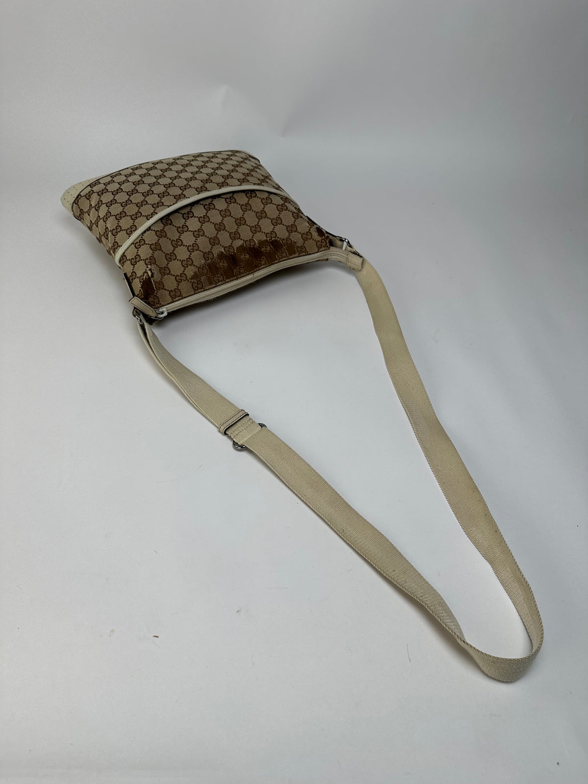 Vintage Gucci GG Monogram Canvas Crossbody Bag Early 2000s Beige Brown