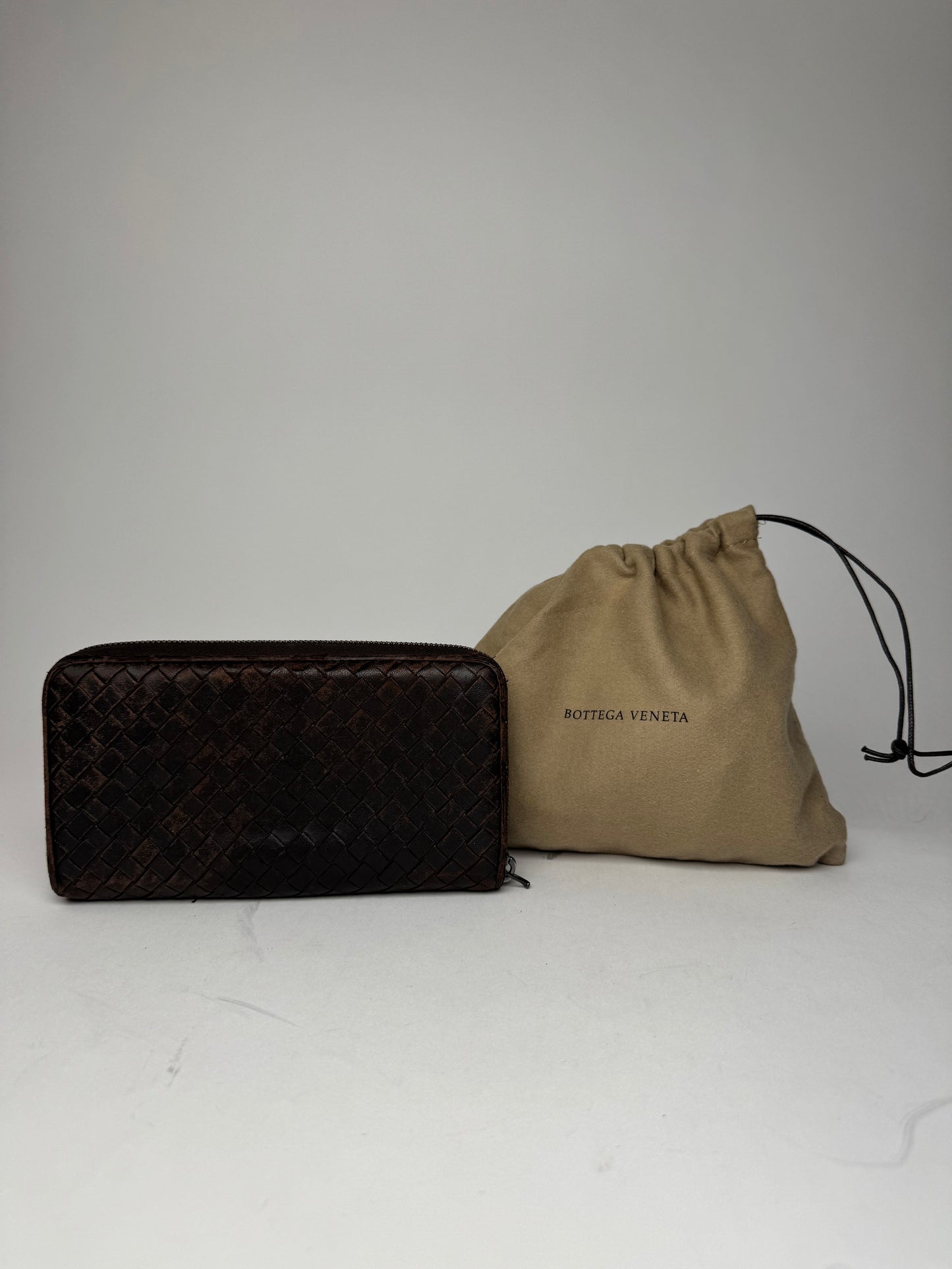 Vintage Bottega Veneta Zippy Intrecciato Leather Wallet Brown