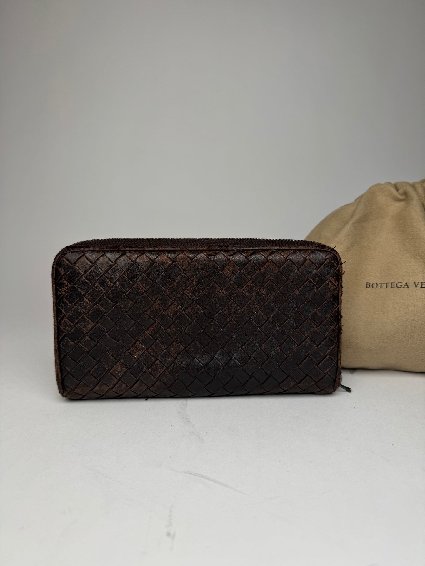 Vintage Bottega Veneta Zippy Intrecciato Leather Wallet Brown