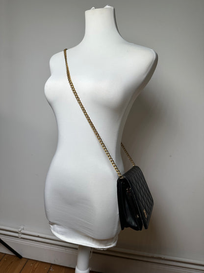 Vintage Givenchy 4G Leather Shoulder Bag Black