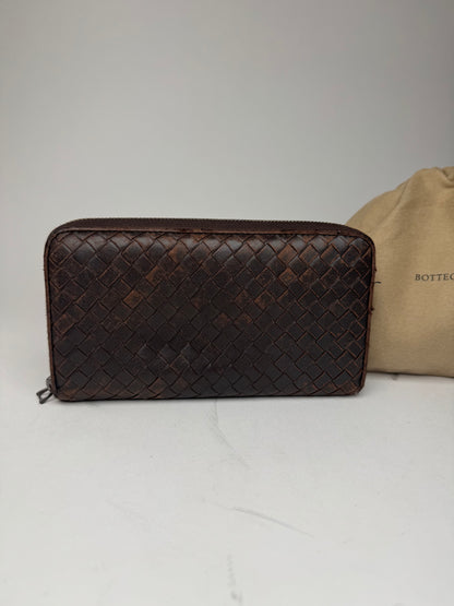Vintage Bottega Veneta Zippy Intrecciato Leather Wallet Brown