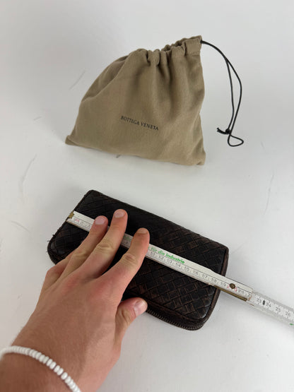 Vintage Bottega Veneta Zippy Intrecciato Leather Wallet Brown