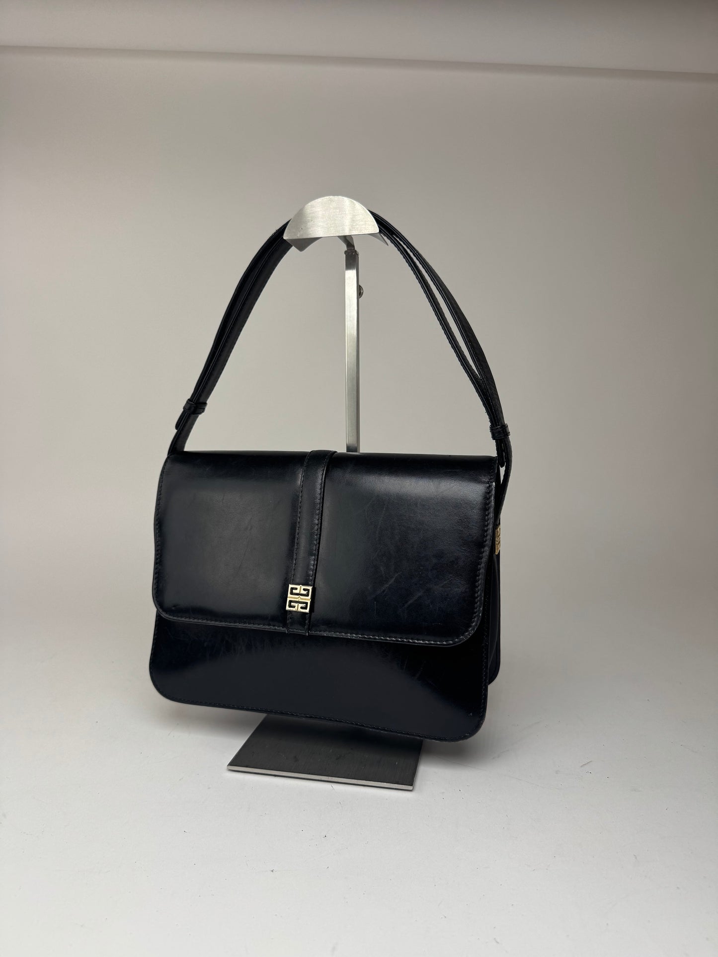 Sac vintage en cuir Givenchy 4G noir