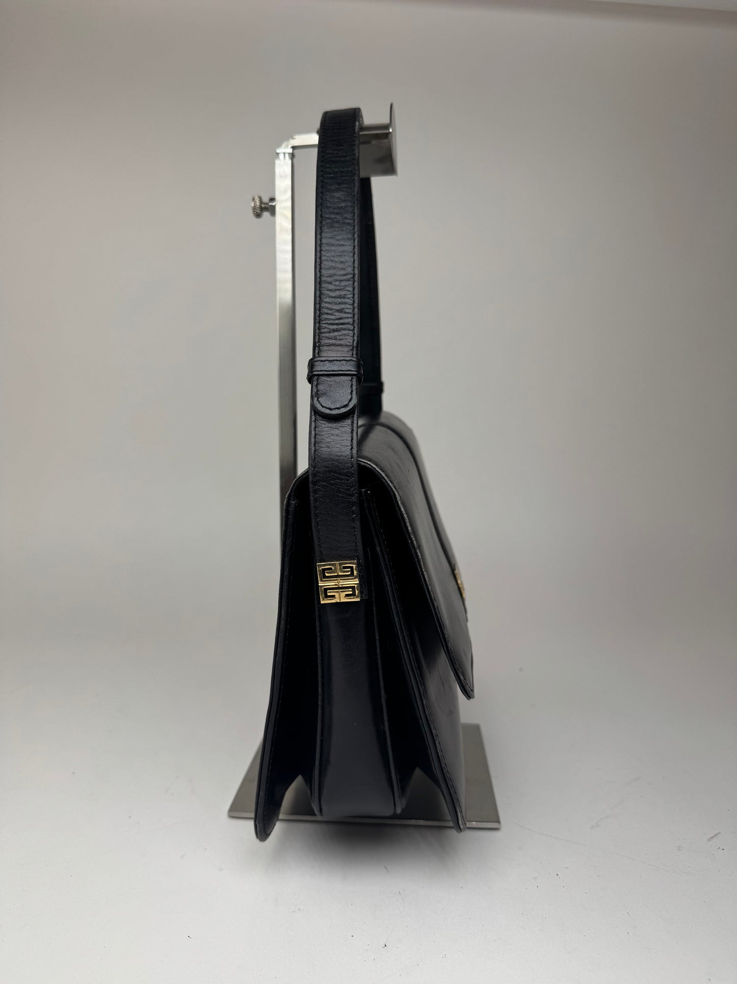 Sac vintage en cuir Givenchy 4G noir