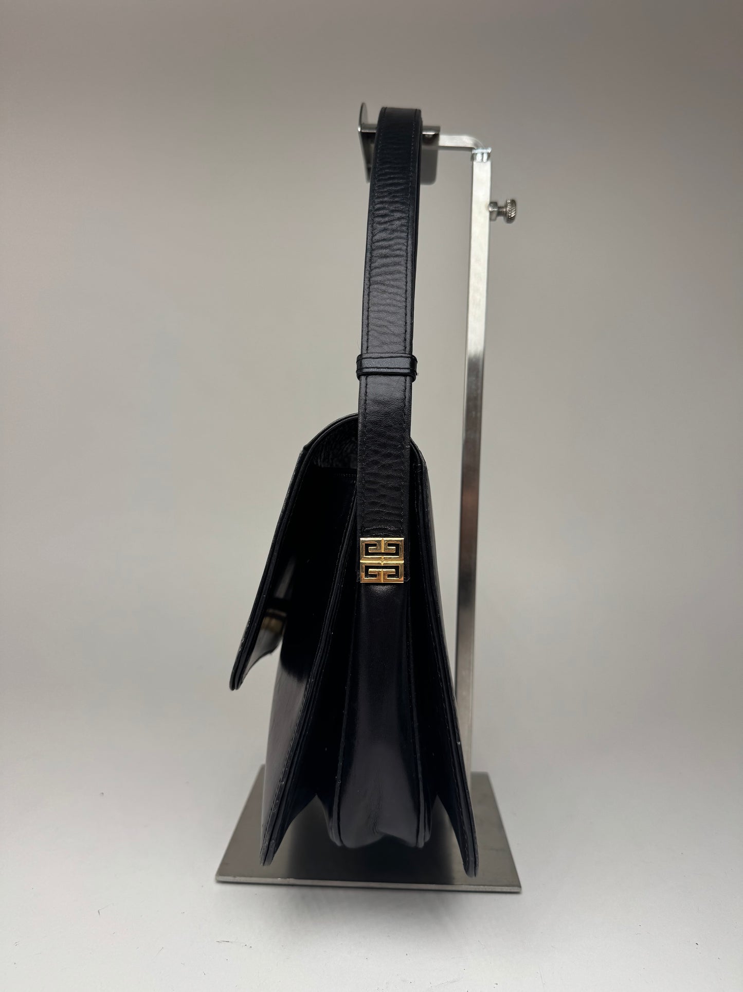 Sac vintage en cuir Givenchy 4G noir