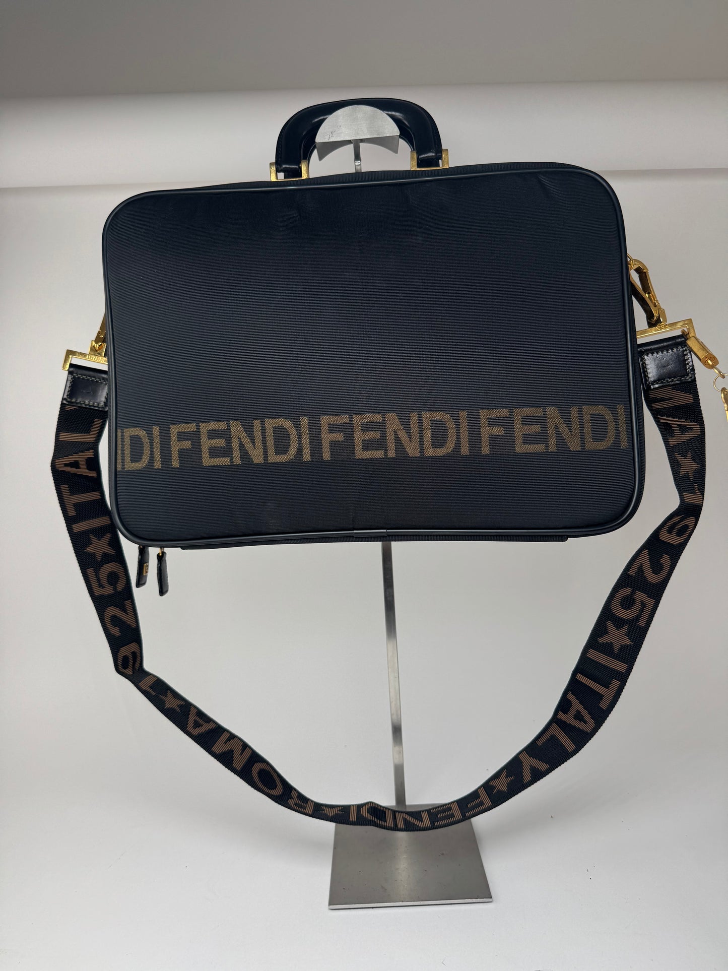 Sac vintage Fendi Roma 2Way noir or