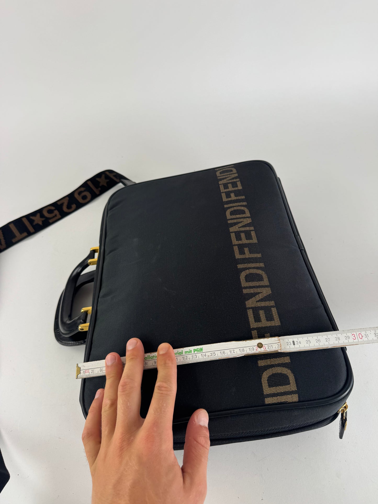 Sac vintage Fendi Roma 2Way noir or