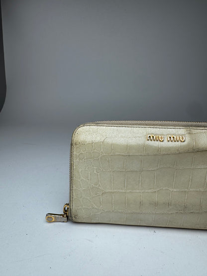 Vintage Miu Miu Leather wallet white