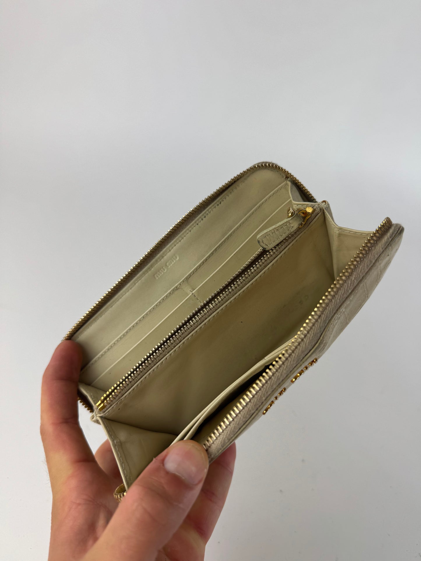 Vintage Miu Miu Leather wallet white