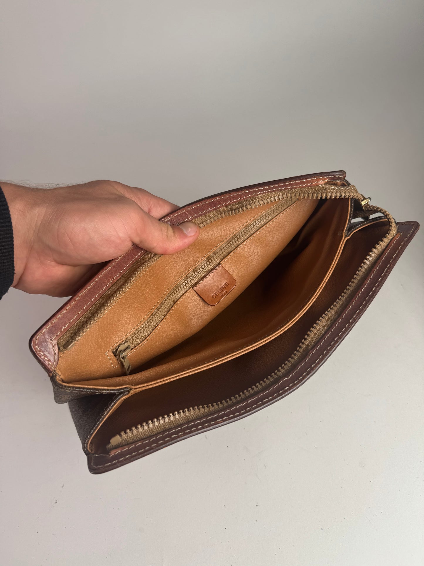 Pochette vintage en cuir monogramme Céline Paris marron