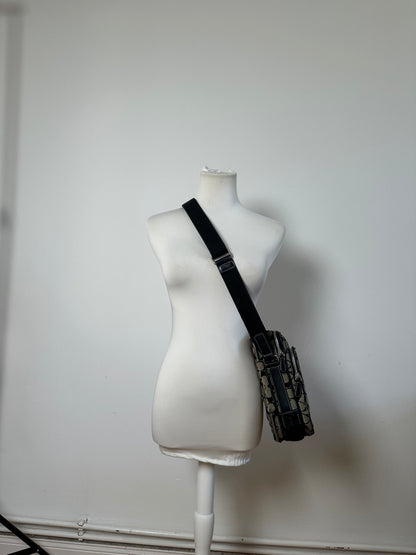 Vintage Coach Canvas Crossbody Bag Beige Black Silver