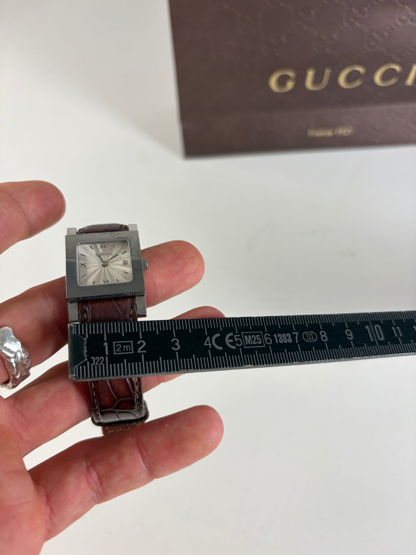 Vintage Gucci Stainless Steel Crocodile Leather Watch Silver Brown