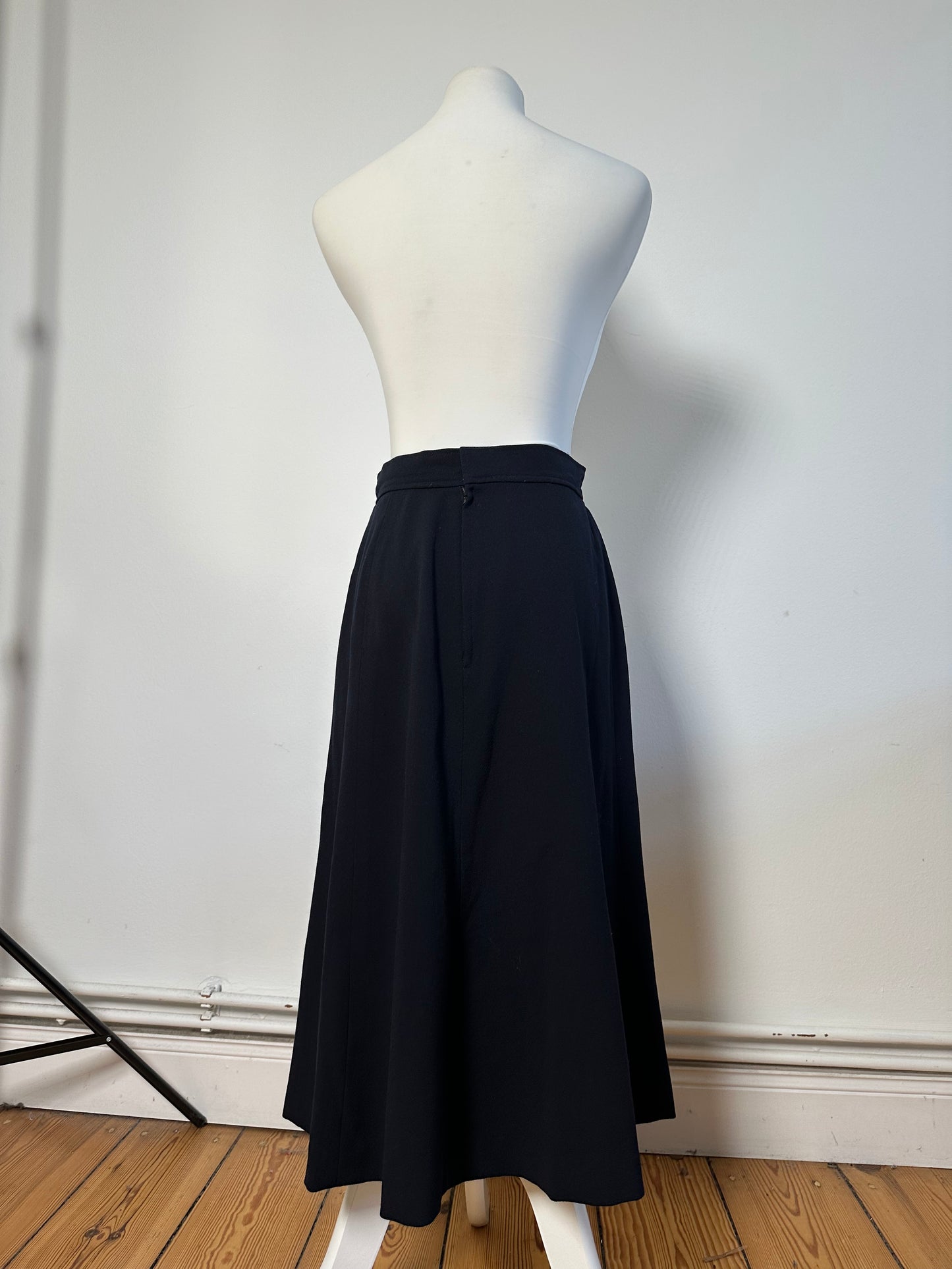 Vintage Chloe Wool Blend Skirt Navy L