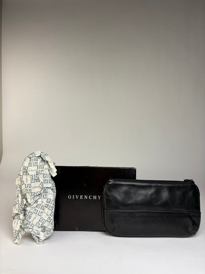 Vintage Givenchy 4G Logo Leather Zip Pouch Late 1980s Black