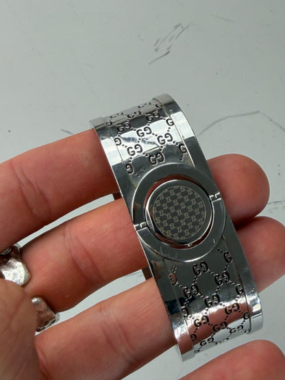 Vintage Gucci GG Motif Stainless Steel Bracelet Watch Silver