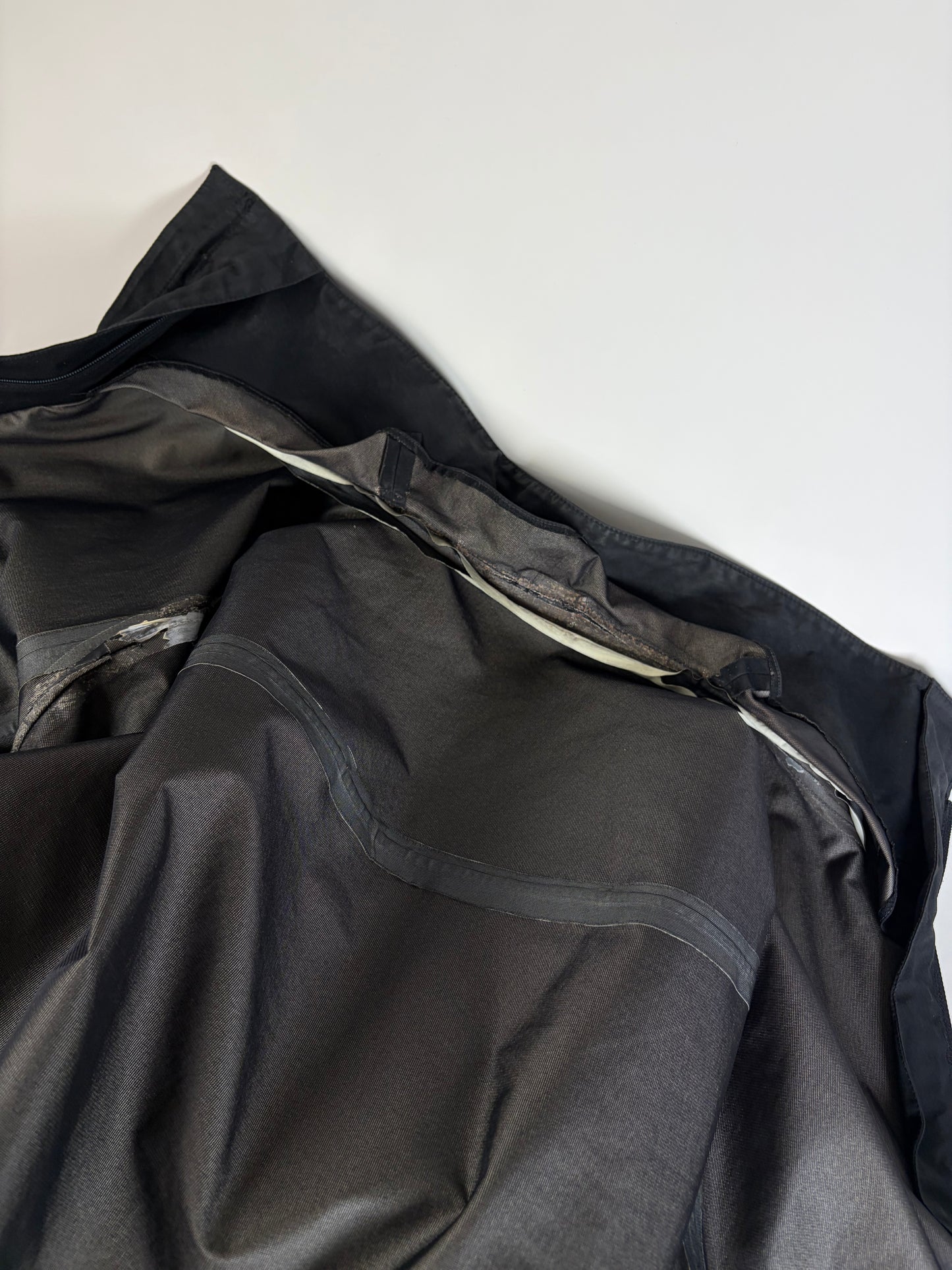 Vintage Prada Men's Nylon Jacket Black L