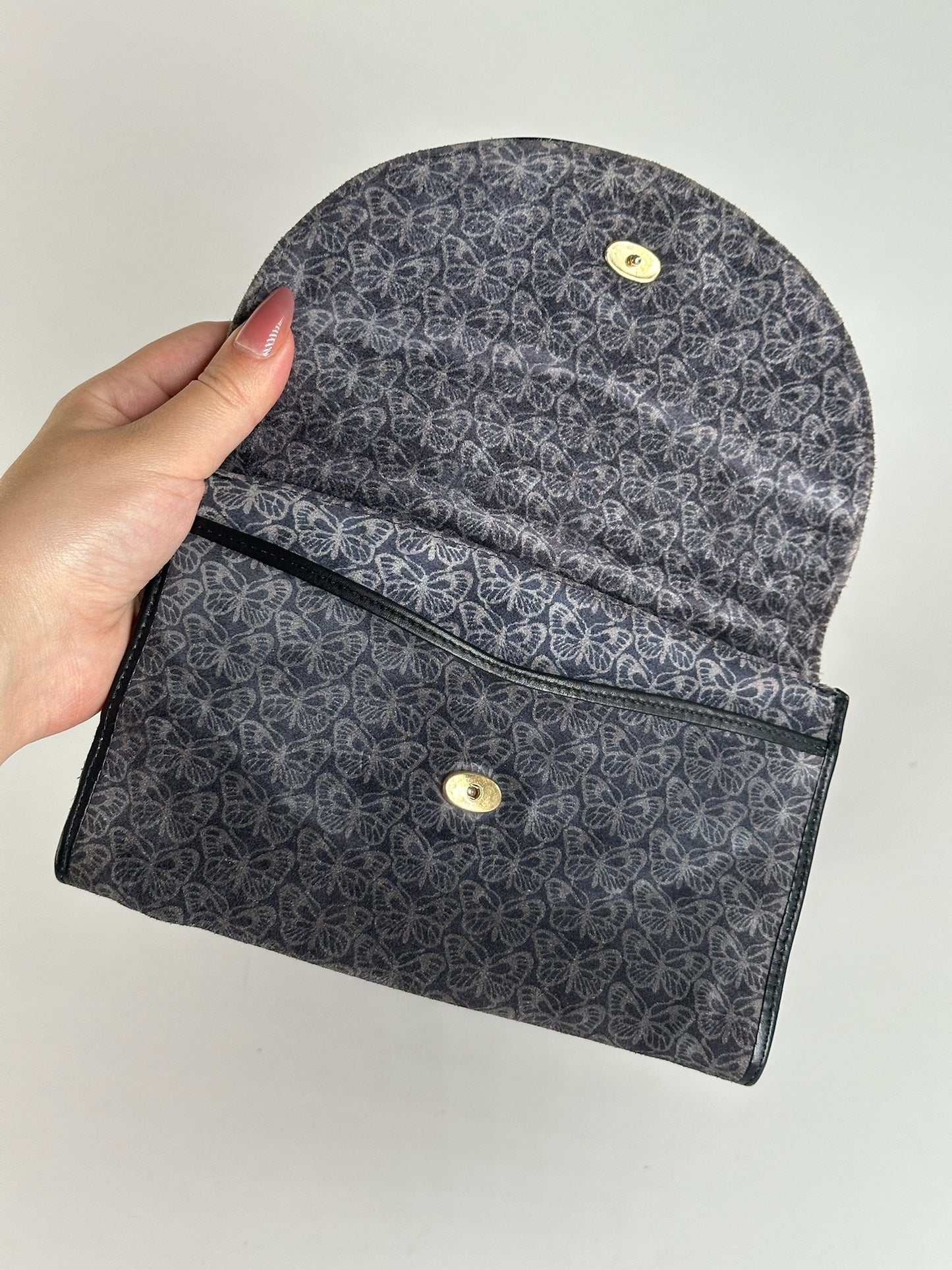 Pochette vintage Bottega Veneta en daim monogramme bleu marine et blanc