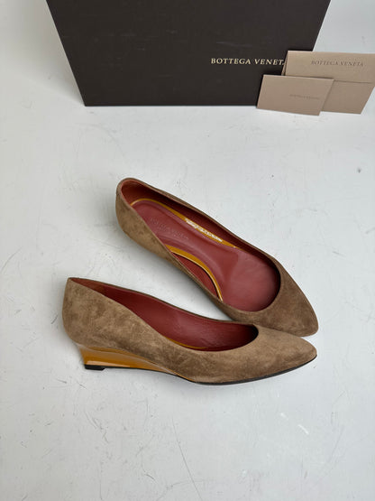 Vintage Bottega Veneta Suede Wedge Heels Tan Burgundy EU35.5