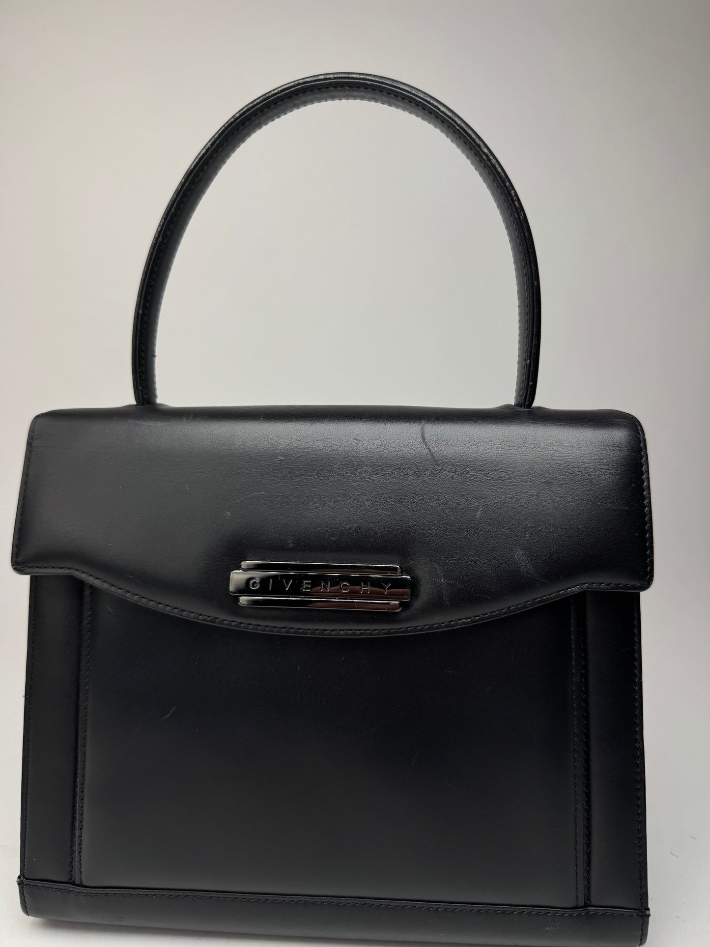 Vintage Givenchy Leathe bag black
