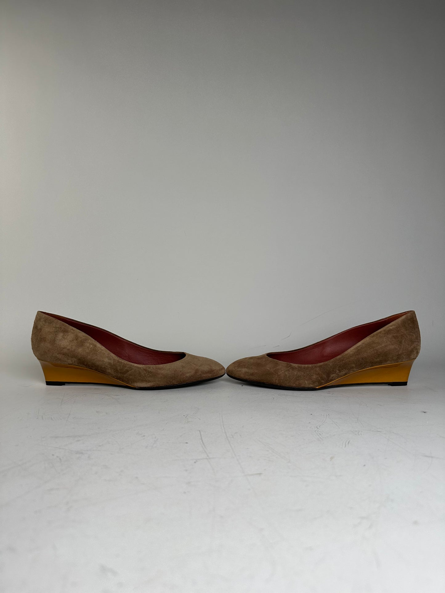 Vintage Bottega Veneta Suede Wedge Heels Tan Burgundy EU35.5