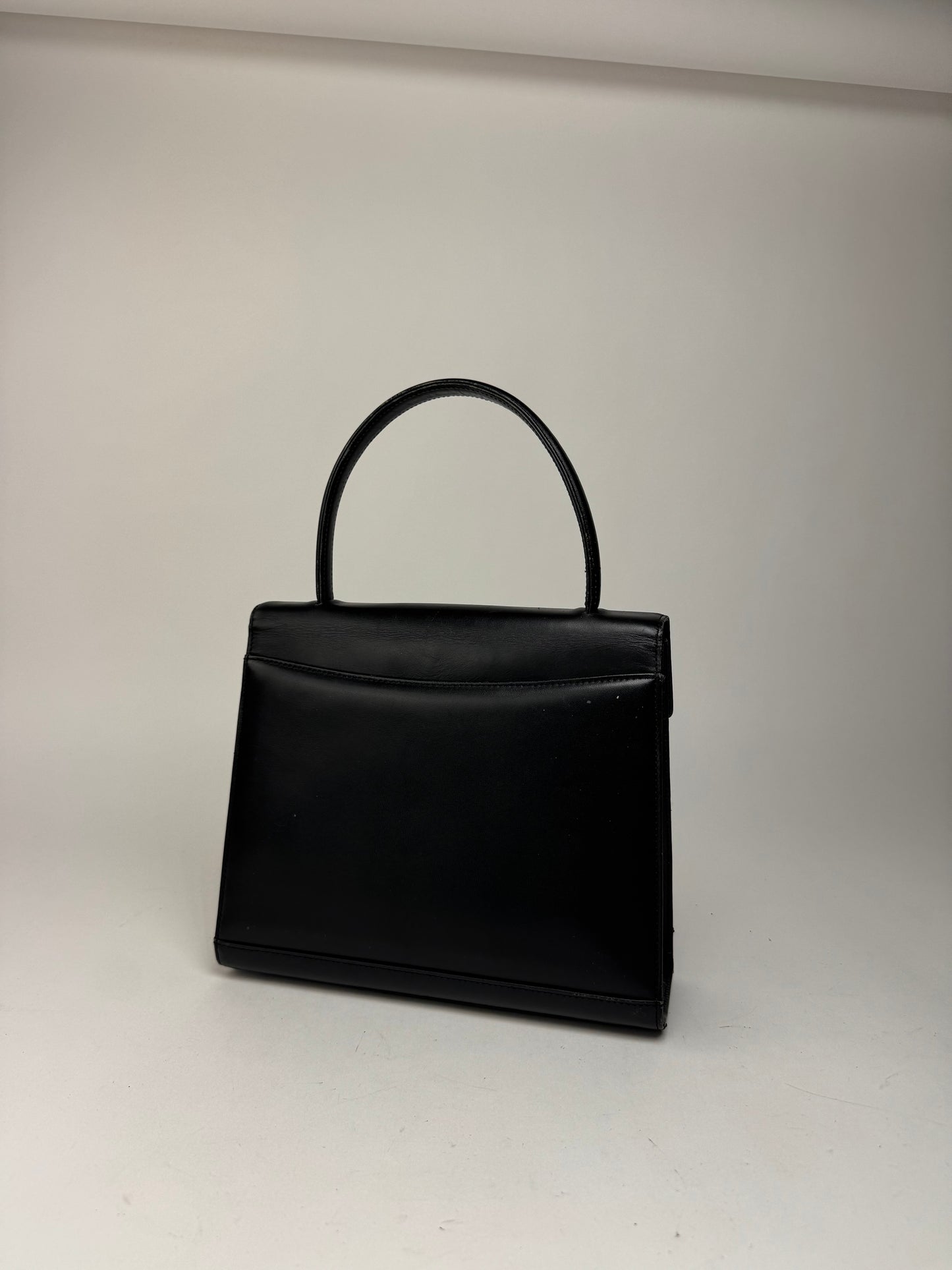 Vintage Givenchy Leathe bag black