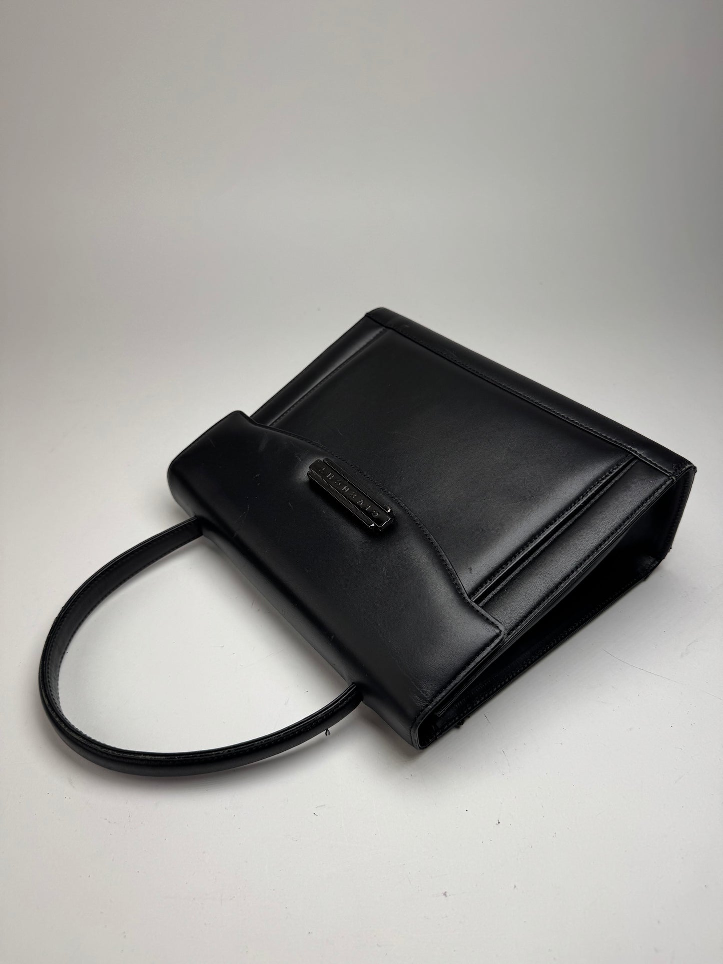 Vintage Givenchy Leathe bag black
