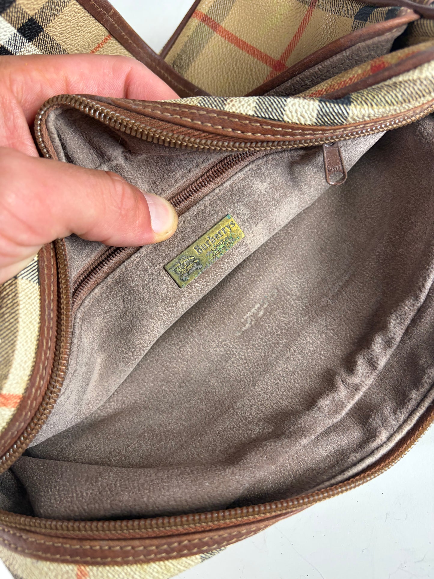 Vintage Burberry Haymarket Check Crossbody Bag Beige Red Black