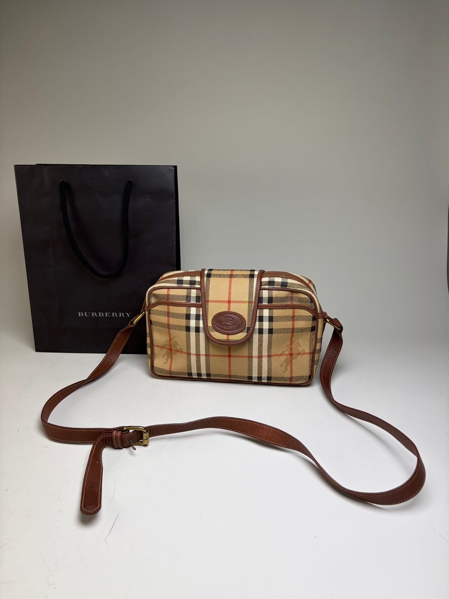 Vintage Burberry Haymarket Check Crossbody Bag Beige Red Black