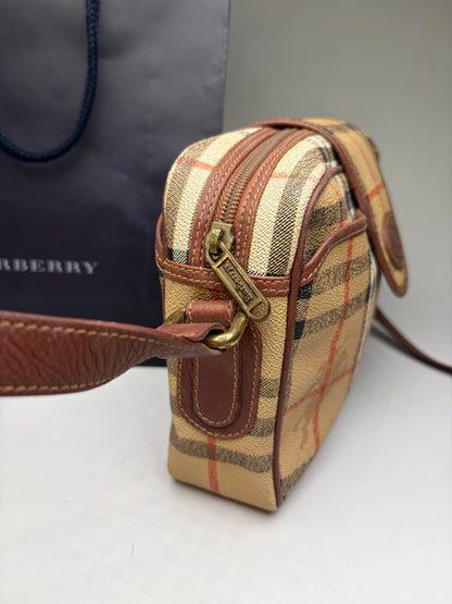 Vintage Burberry Haymarket Check Crossbody Bag Beige Red Black