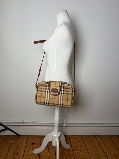 Vintage Burberry Haymarket Check Crossbody Bag Beige Red Black