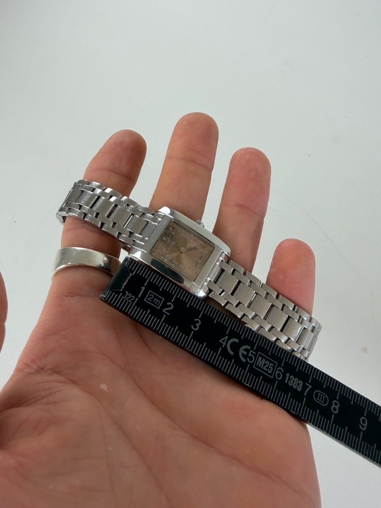 Vintage Fendi Orologi Bracelet Watch Stainless Steel Beige Dial