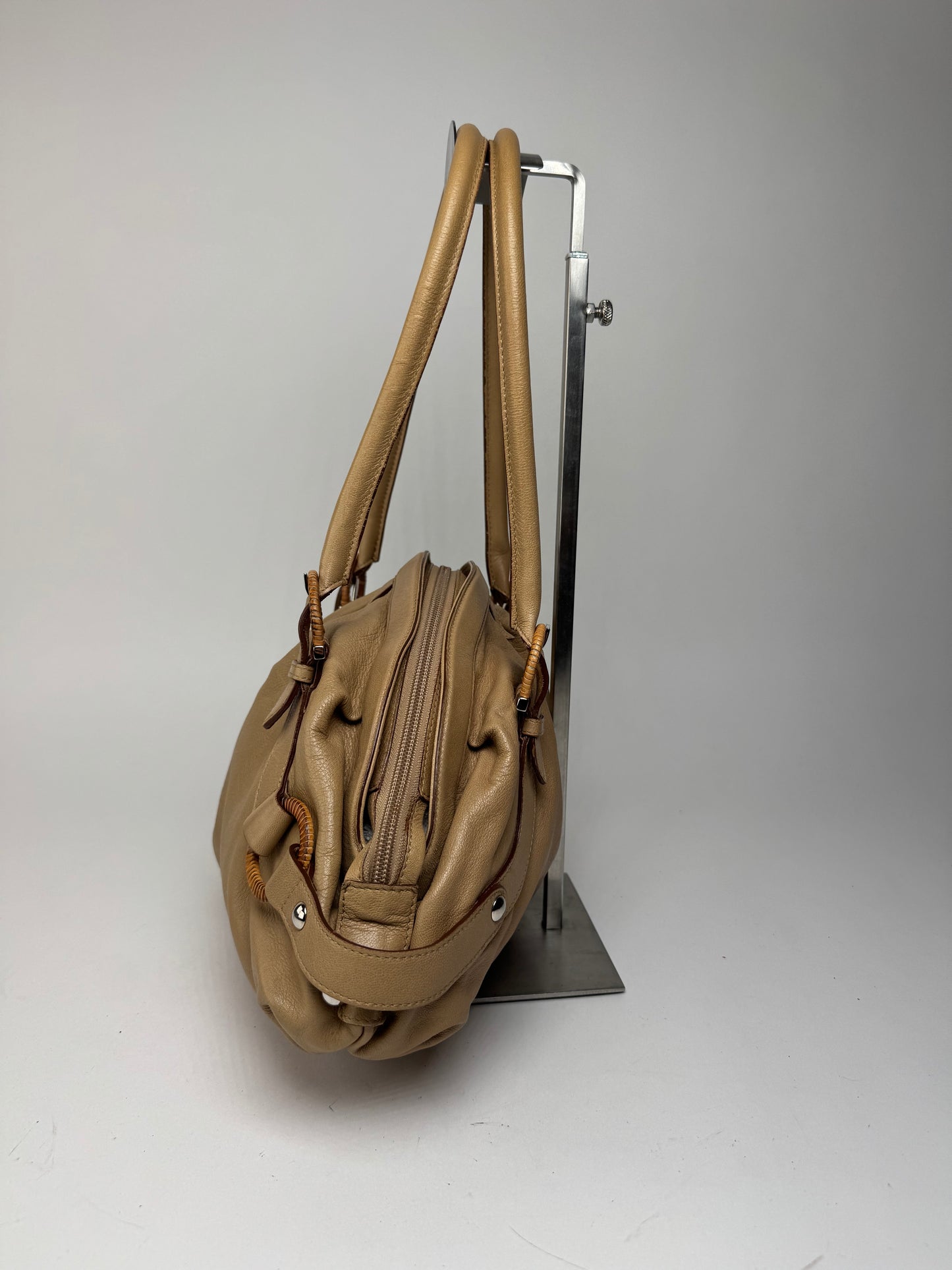 Sac vintage en cuir beige Salvatore Ferragamo