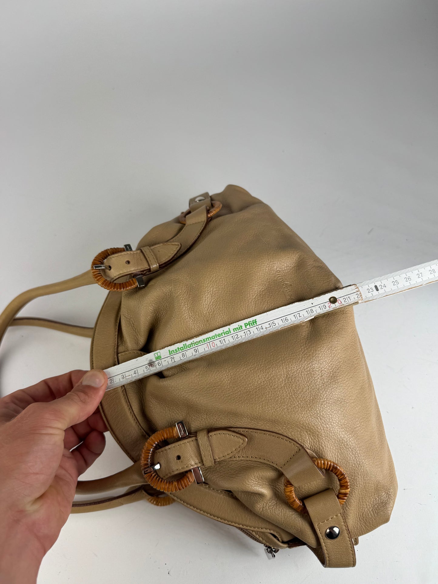 Sac vintage en cuir beige Salvatore Ferragamo