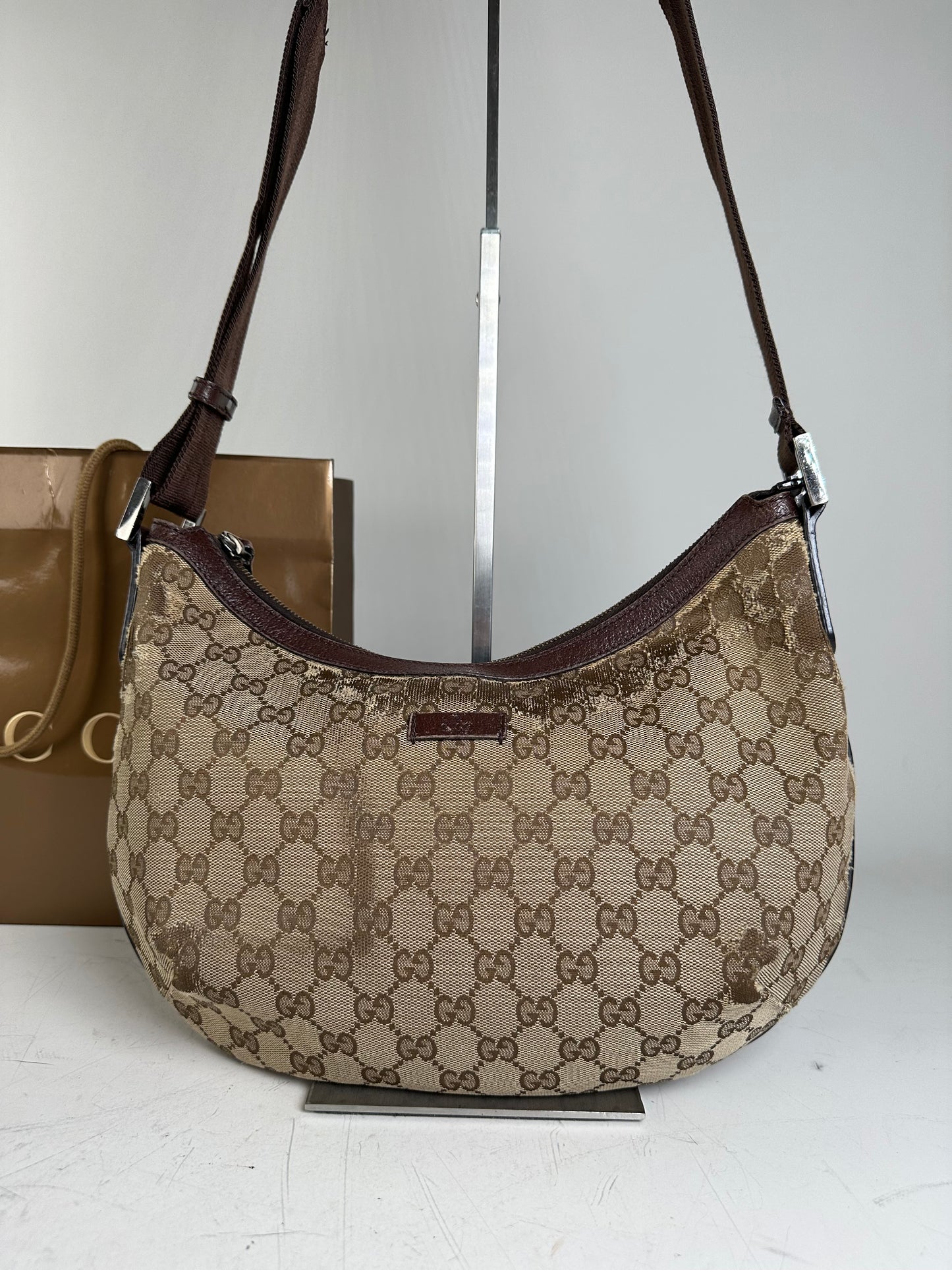 Vintage Gucci GG Supreme Shoulder Bag Silver Hardware Beige Brown