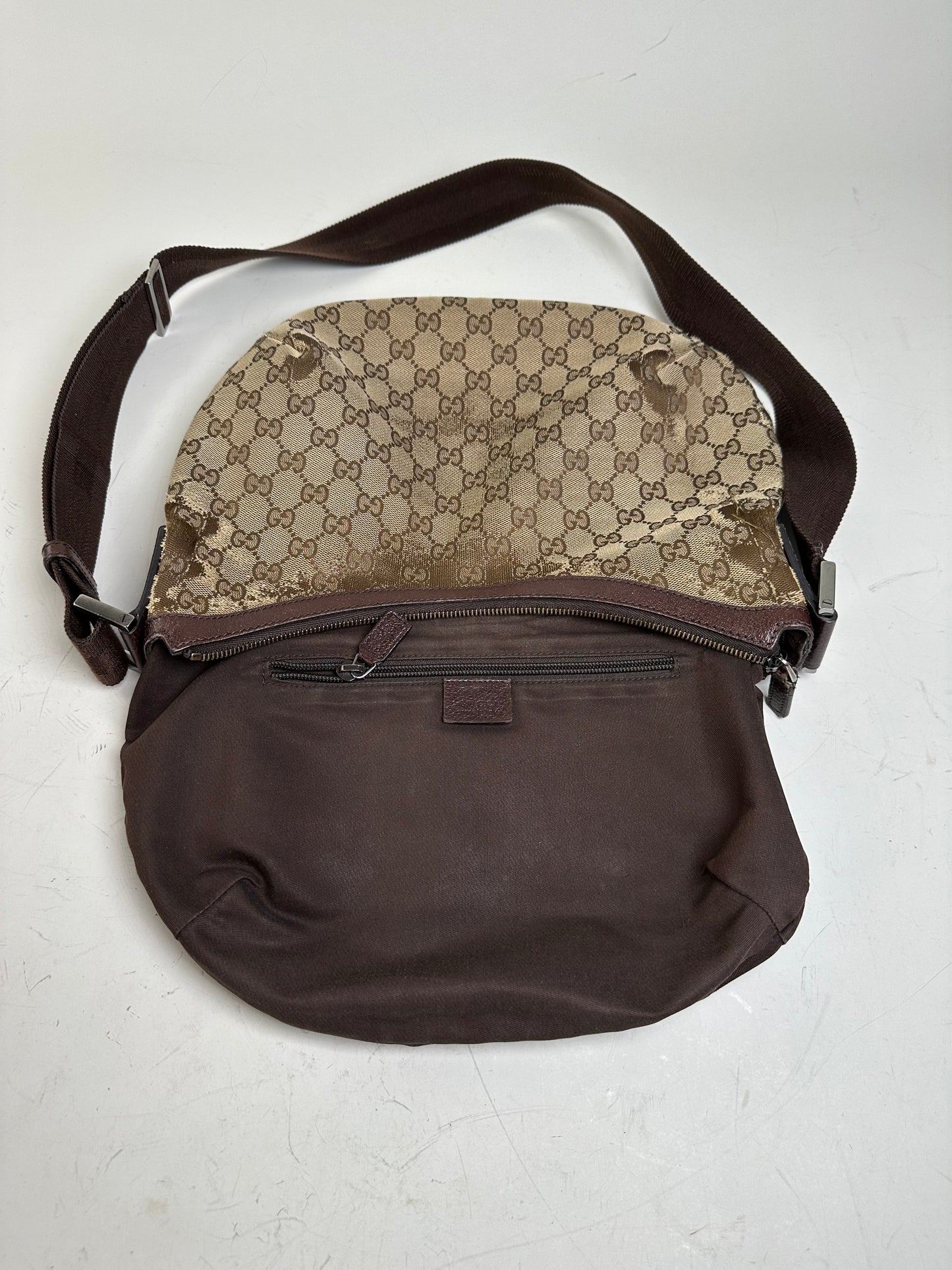 Vintage Gucci GG Supreme Shoulder Bag Silver Hardware Beige Brown