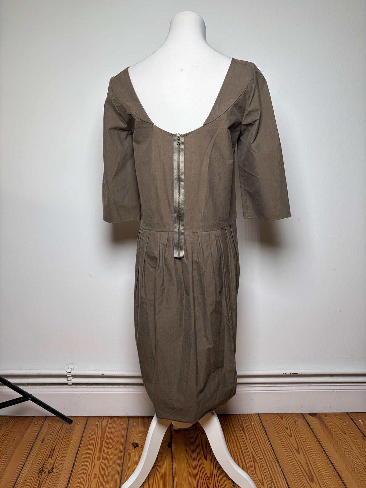 Vintage Marni Structured Cotton Midi Dress Brown c. Mid-2000s M