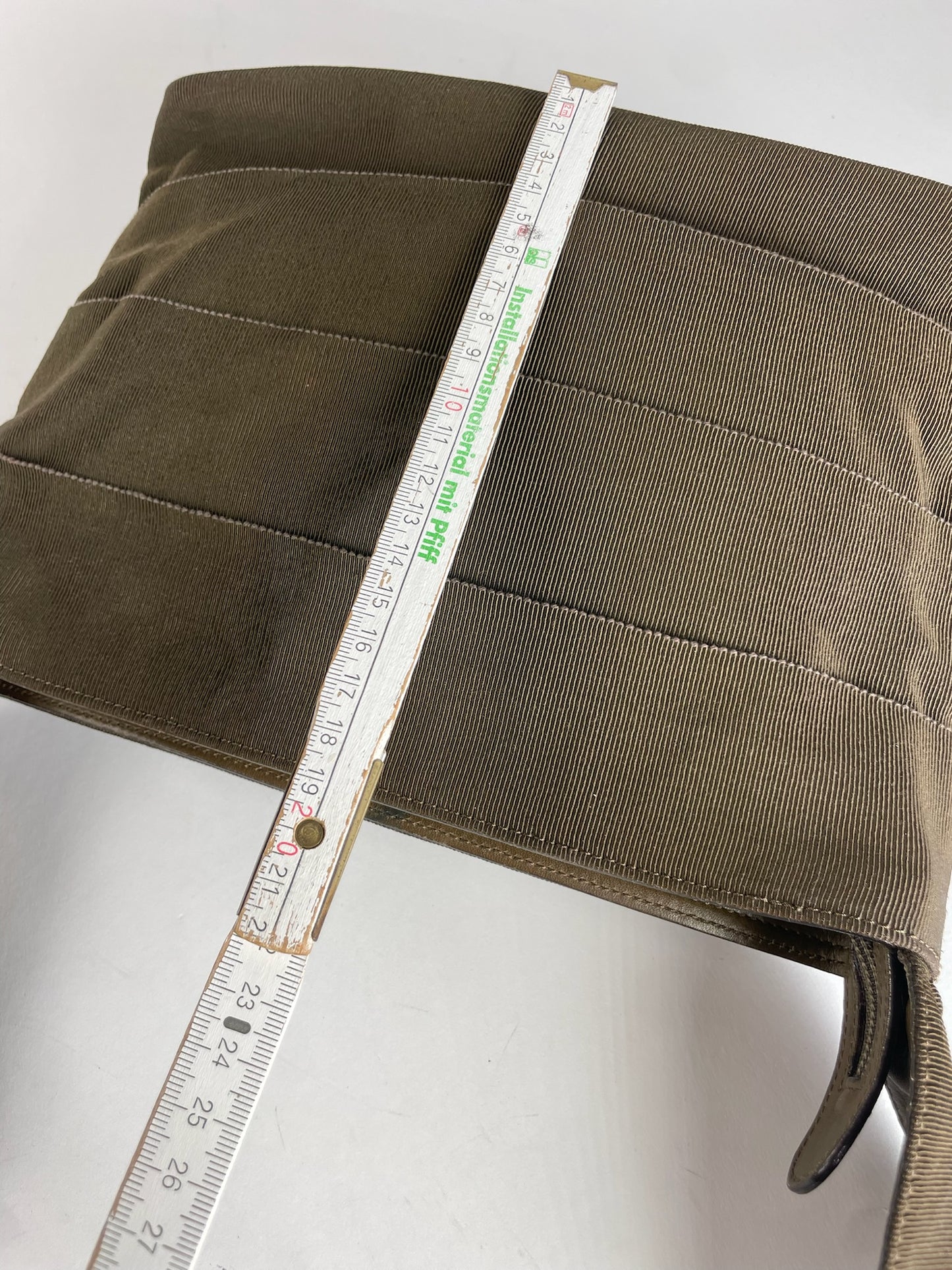 Vintage Salvatore Ferragamo Shoulder Bag Brown