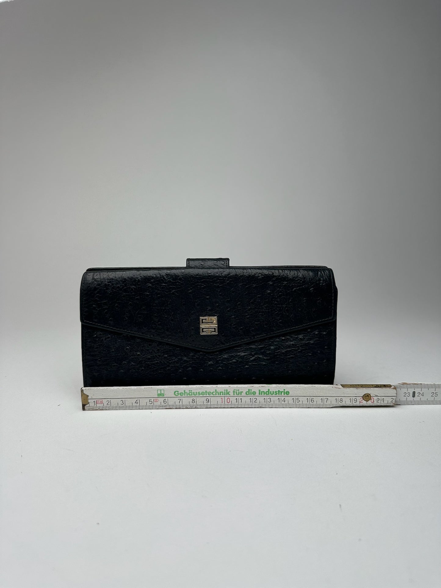 Vintage Givenchy Ostrich leather wallet black